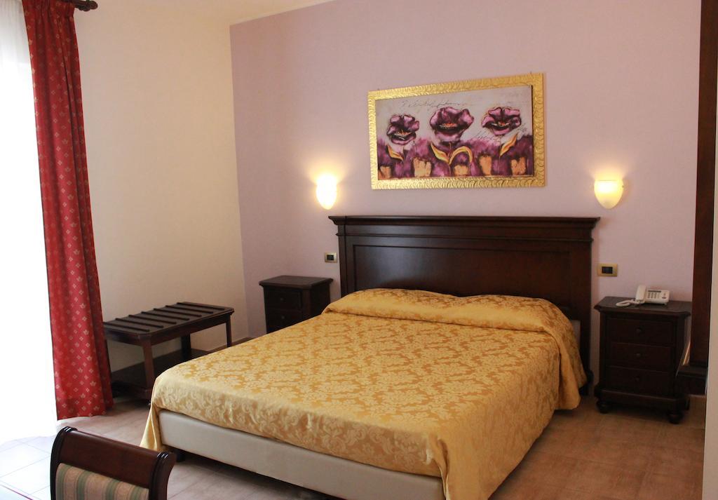 פלורידיה Hotel Vittorio Emanuele חדר תמונה