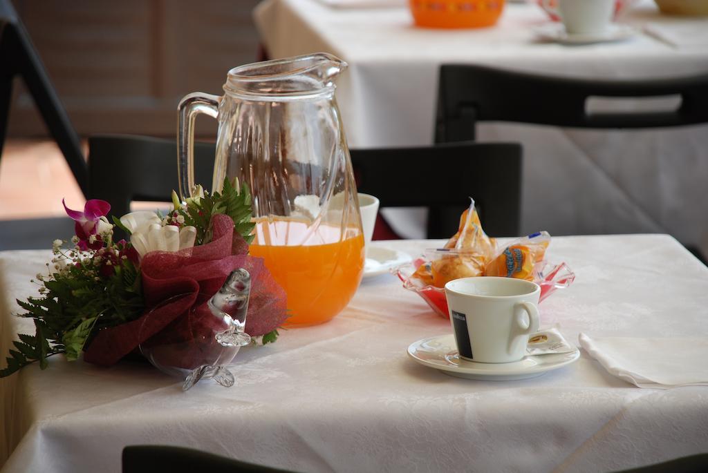 פלורידיה Hotel Vittorio Emanuele מראה חיצוני תמונה
